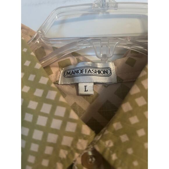 EUC Man of Fashion Men's 100% Rayon Tan/Green Short Sleeve Dress Shirt Size Lg - Picture 2 of 5